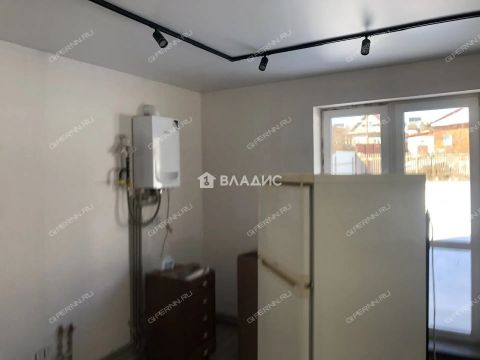 dom-poselok-pamyat-parizhskoy-kommuny-gorodskoy-okrug-bor фото