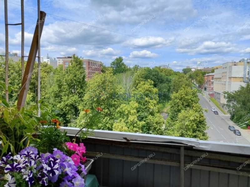 трёхкомнатная квартира на Ковалихинской улице дом 49