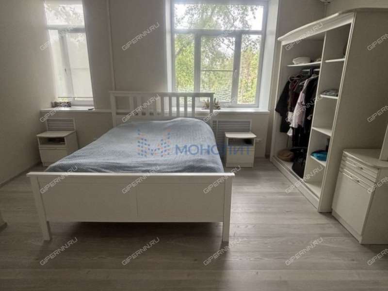 трёхкомнатная квартира на проспекте Гагарина дом 38