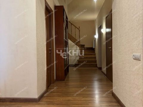 6-komnatnaya-sezd-pochtovyy-d-15a фото