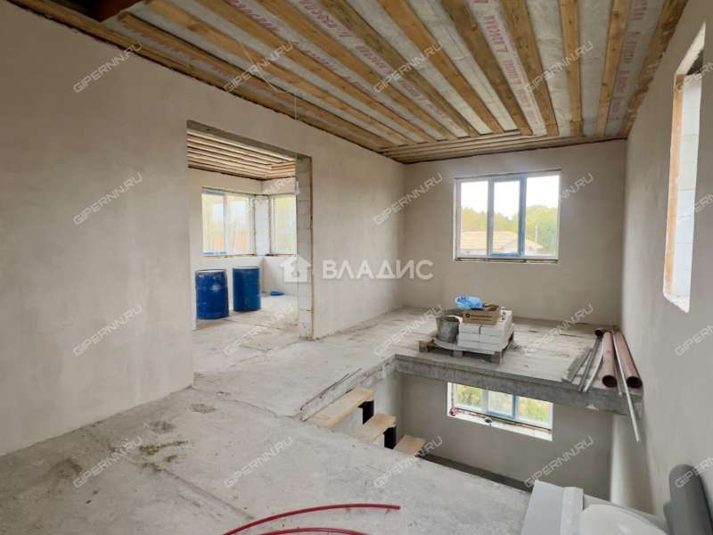 дом на улице Героя Бадина деревня Оманово