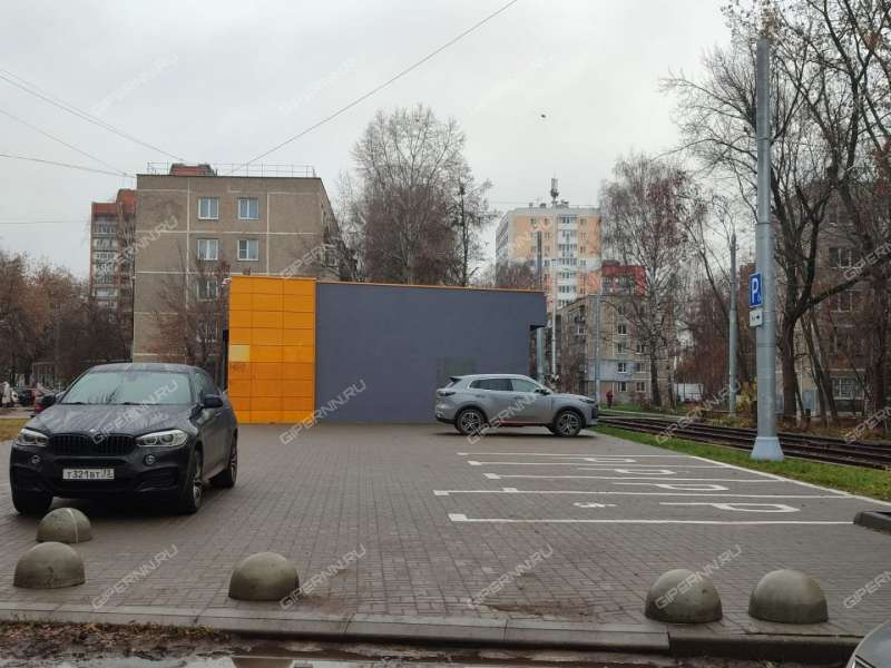 здание под торговую площадь, недвижимость под медицинские учреждения на улице Ефремова