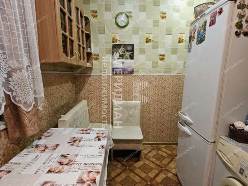 трёхкомнатная квартира на Октябрьская дом 11 посёлок Октябрьский