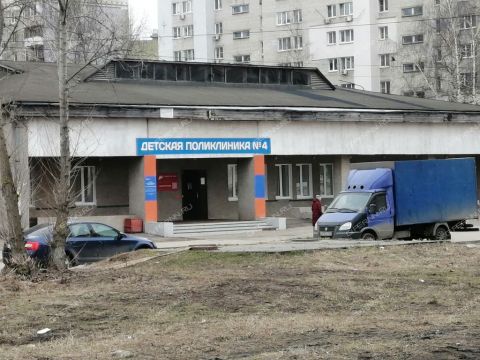 3-komnatnaya-ul-strokina-d-12 фото