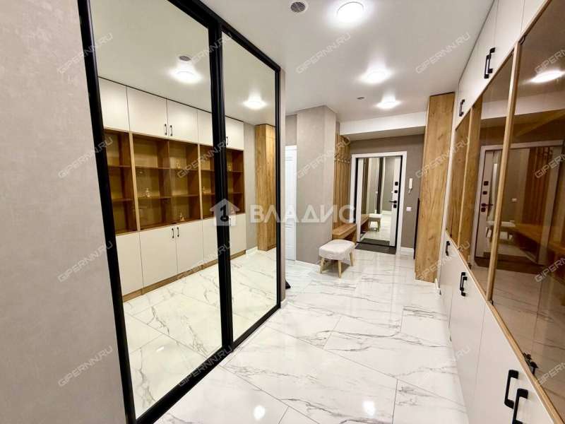 трёхкомнатная квартира на Ошарской улице дом 98 к1