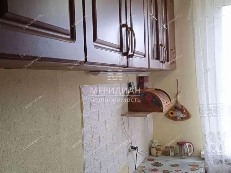 трёхкомнатная квартира на улице Энгельса дом 15