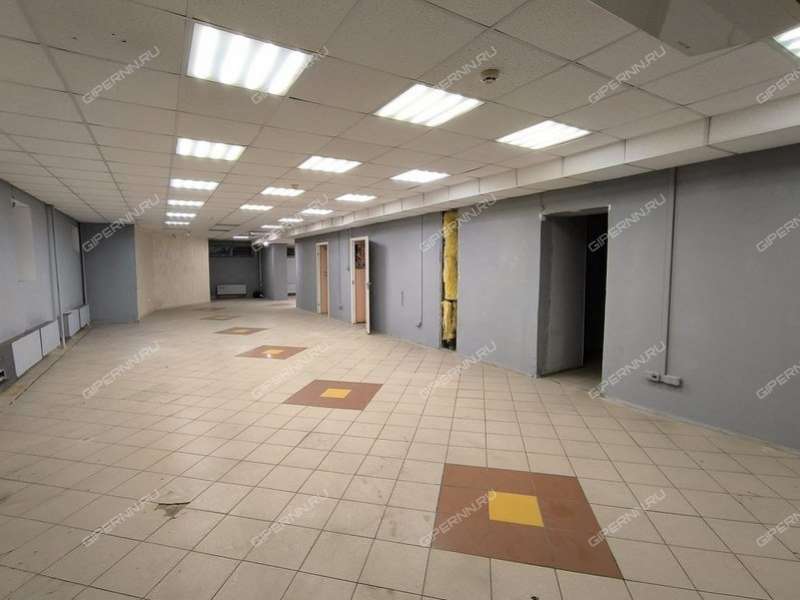 помещение под торговую площадь на Ижорская ул. д.18