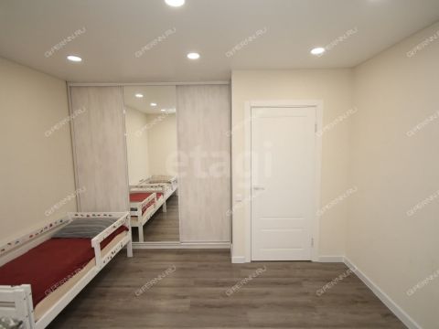 2-komnatnaya-nab-volzhskaya-d-24 фото