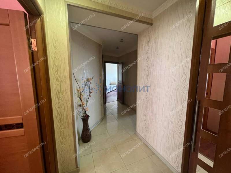 трёхкомнатная квартира на улице Бурденко дом 35