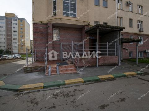 3-komnatnaya-ul-delovaya-d-24-k1 фото
