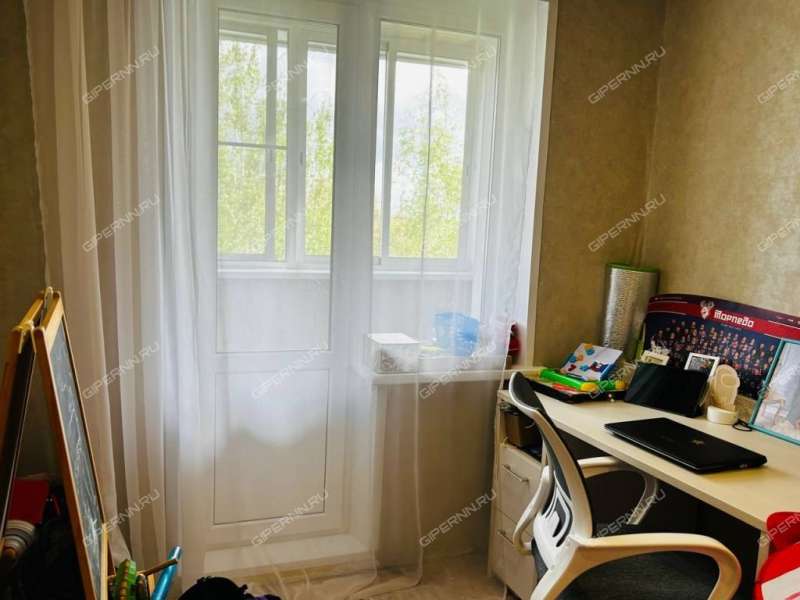 трёхкомнатная квартира на улице Мельникова дом 10