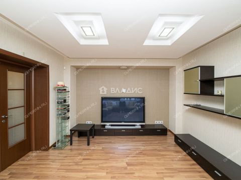 4-komnatnaya-ul-maksima-gorkogo-d-50 фото