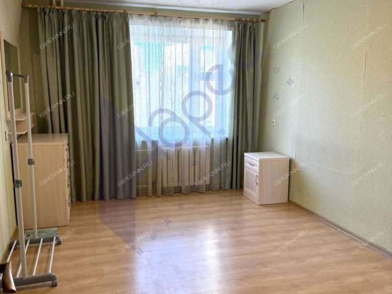 трёхкомнатная квартира на улице Родионова дом 193
