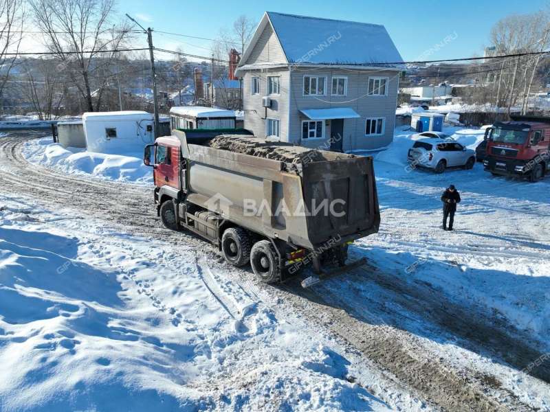 здание под офис, торговую площадь в 5-м проезде