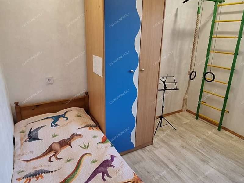 трёхкомнатная квартира на улице Героя Советского Союза Усилова дом 1 к4