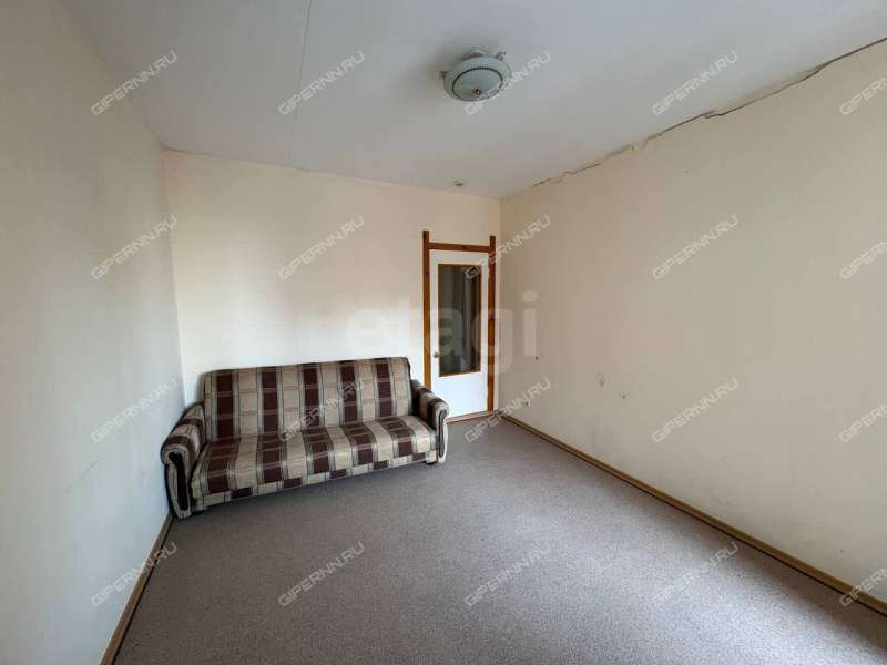 трёхкомнатная квартира на улице Ванеева дом 229