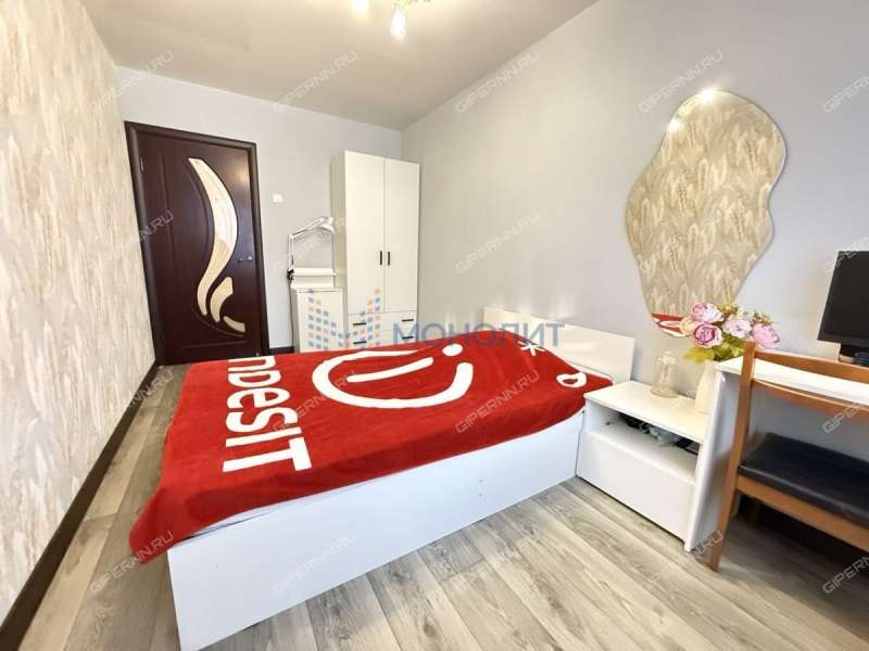 трёхкомнатная квартира на улице Героя Советского Союза Усилова дом 3