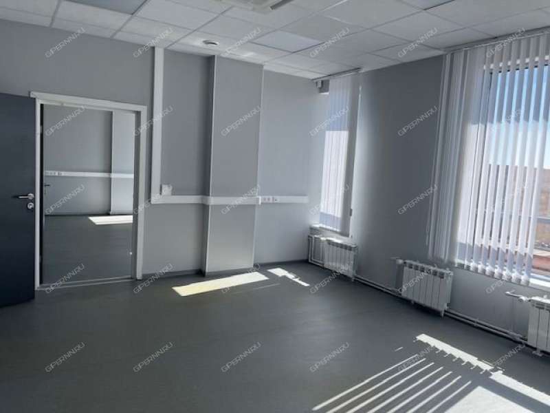 помещение под помещение свободного назначения на Комсомольской площади