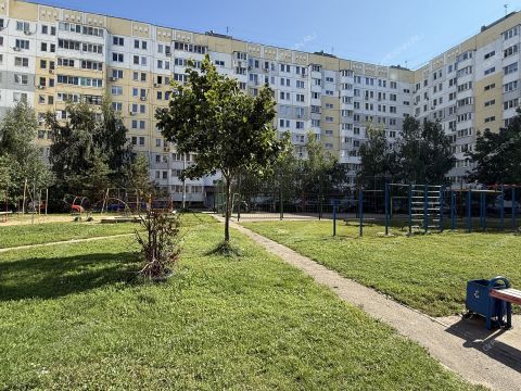 1-komnatnaya-ul-marshala-kazakova-d-8 фото