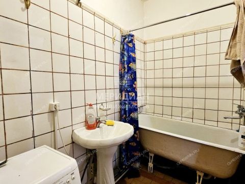 4-komnatnaya-ul-litvinova-d-40 фото