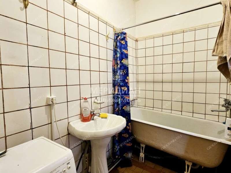 четырёхкомнатная квартира на улице Литвинова дом 40