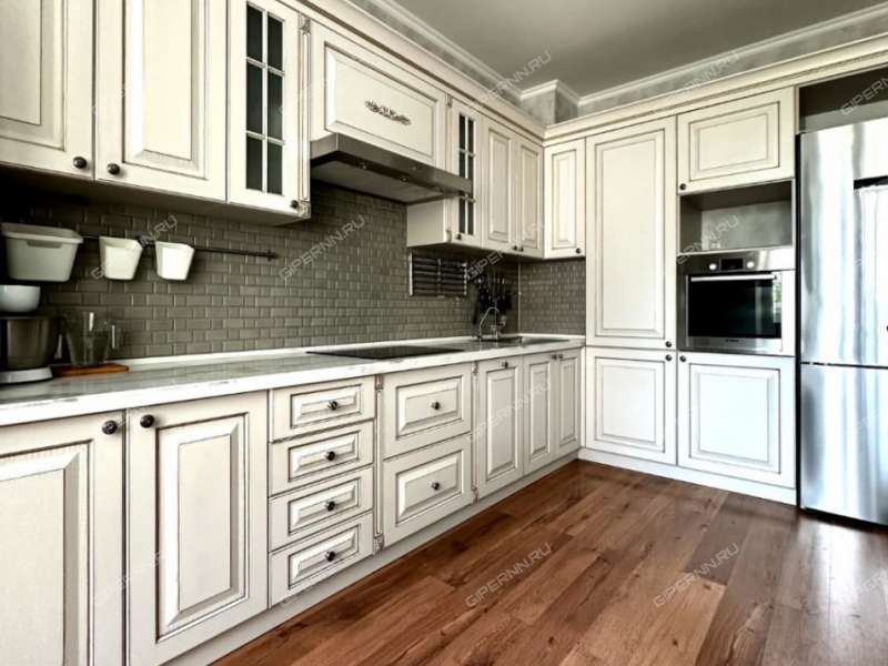 трёхкомнатная квартира на улице Коминтерна дом 139