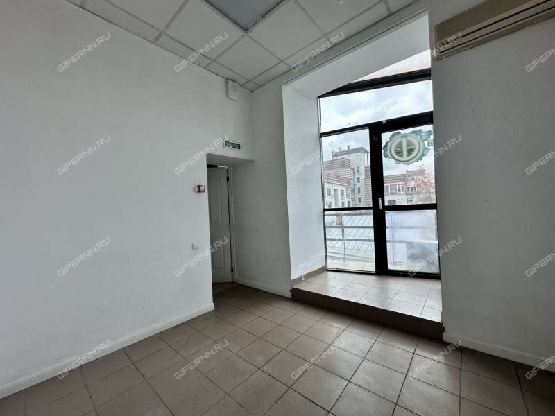 помещение под торговую площадь на Большой Покровской улице