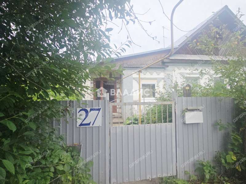 дом на улице Чехова сельский посёлок Петряевка