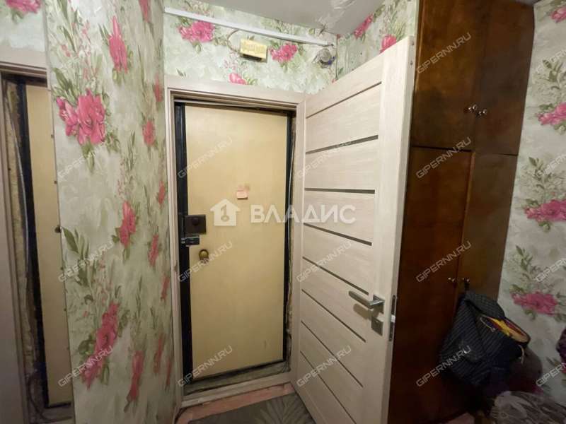 трёхкомнатная квартира на Молодёжном проспекте дом 76