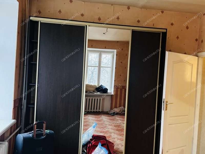 трёхкомнатная квартира на проспекте Октября дом 22