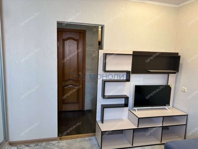 однокомнатная квартира на улице Сурикова дом 1