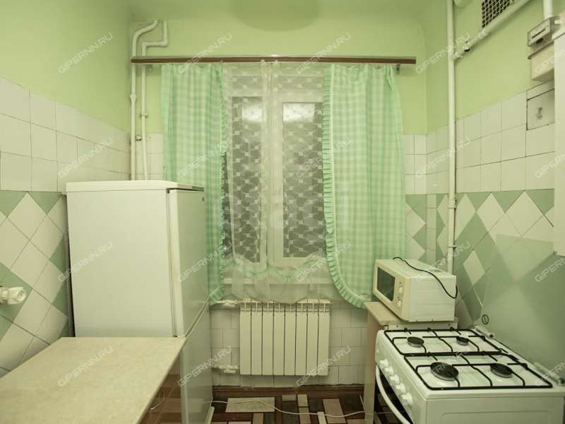 трёхкомнатная квартира на улице Страж Революции дом 23