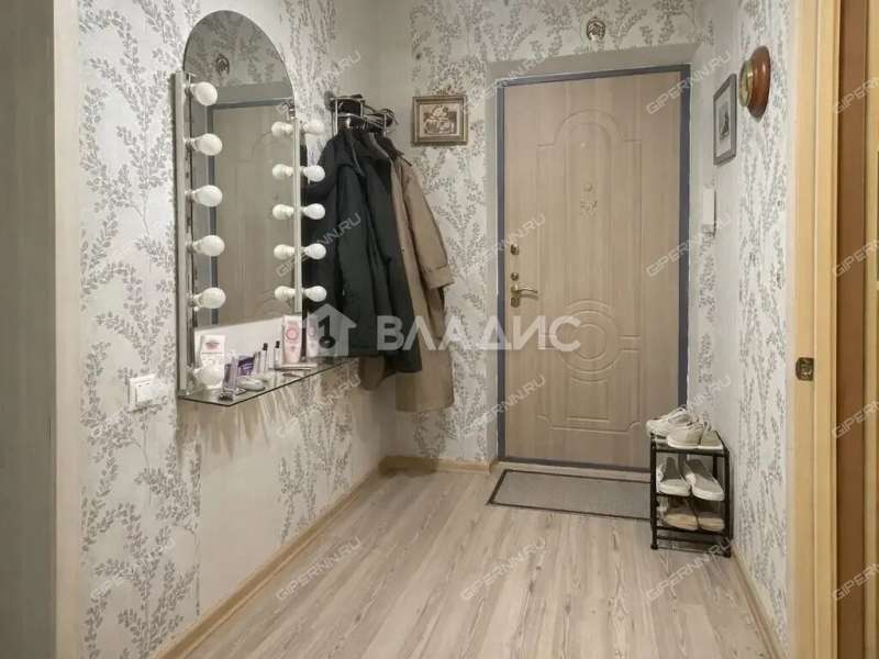 однокомнатная квартира на Волжской набережной дом 8