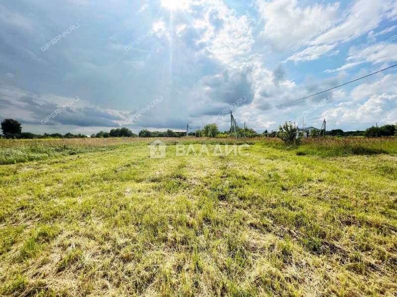 дом на улице Аверьянова деревня Студенец