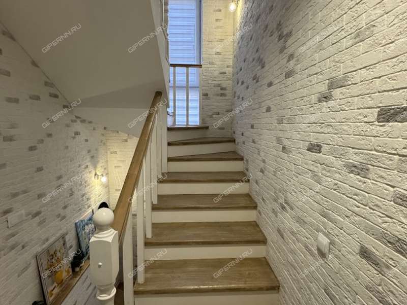 дом в деревне Новая