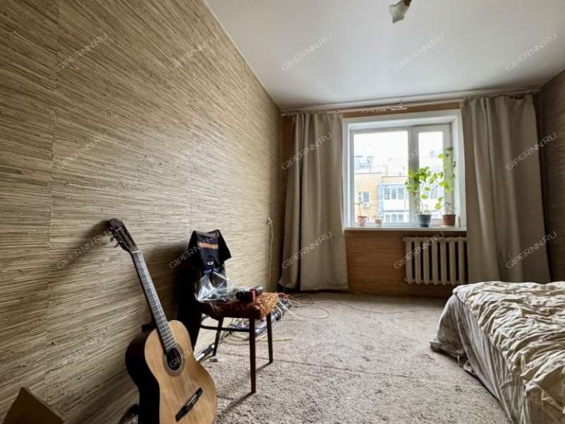 трёхкомнатная квартира на Литературной улице дом 17