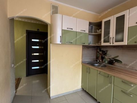 3-komnatnaya-ul-strokina-d-9 фото