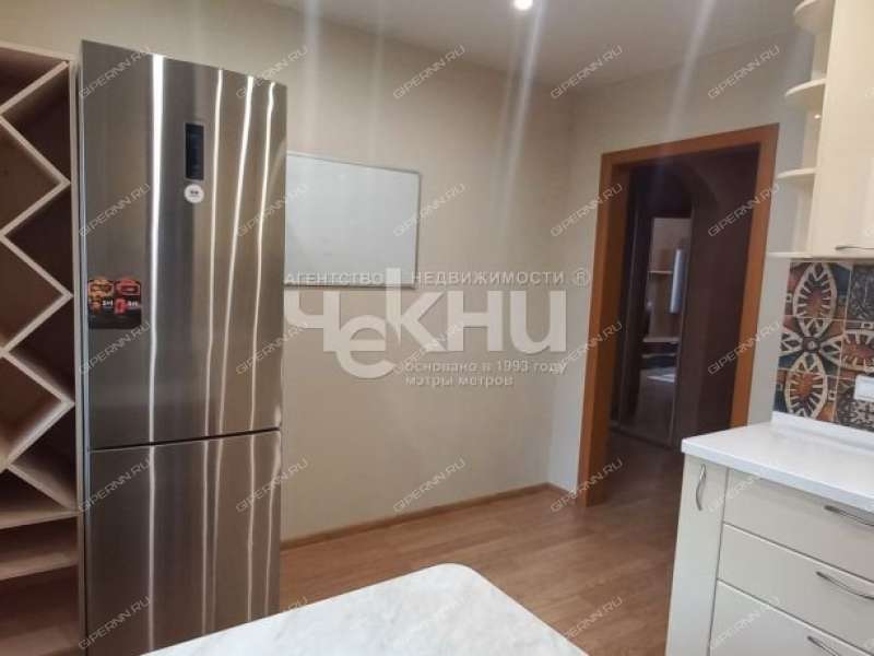 однокомнатная квартира на улице Родионова дом 165/12