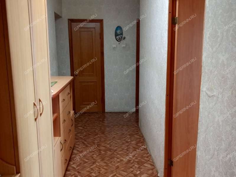 трёхкомнатная квартира на Волжской улице дом 40 к2