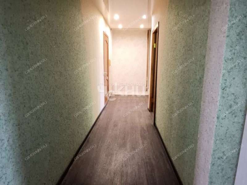 трёхкомнатная квартира на улице Краснодонцев дом 21 к1