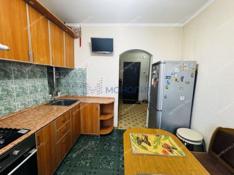 1-komnatnaya-ul-40-let-pobedy-d-5 фото