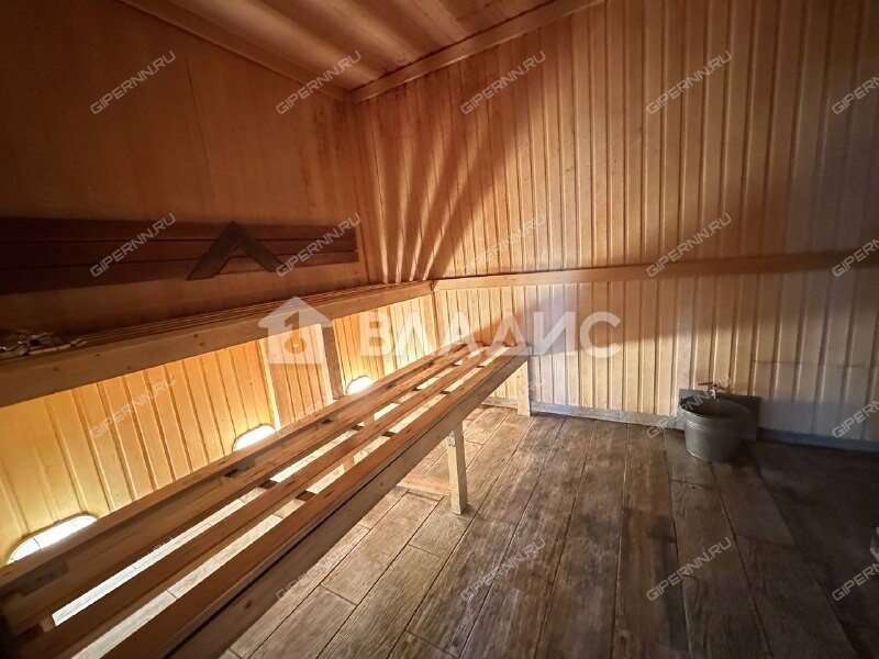 дом на Школьной улице