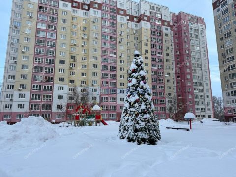 1-komnatnaya-b-r-60-letiya-oktyabrya-d-5a фото