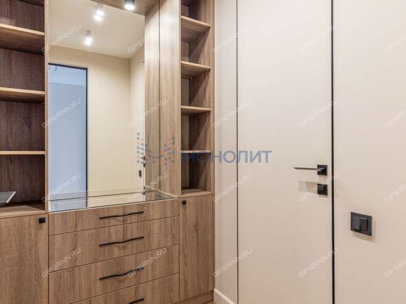 трёхкомнатная квартира на Лысогорской улице дом 89 к1