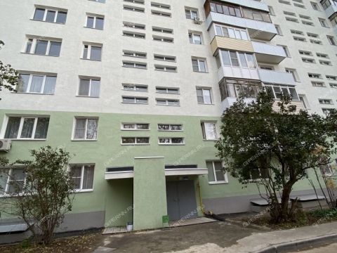 4-komnatnaya-ul-yuliusa-fuchika-d-37 фото