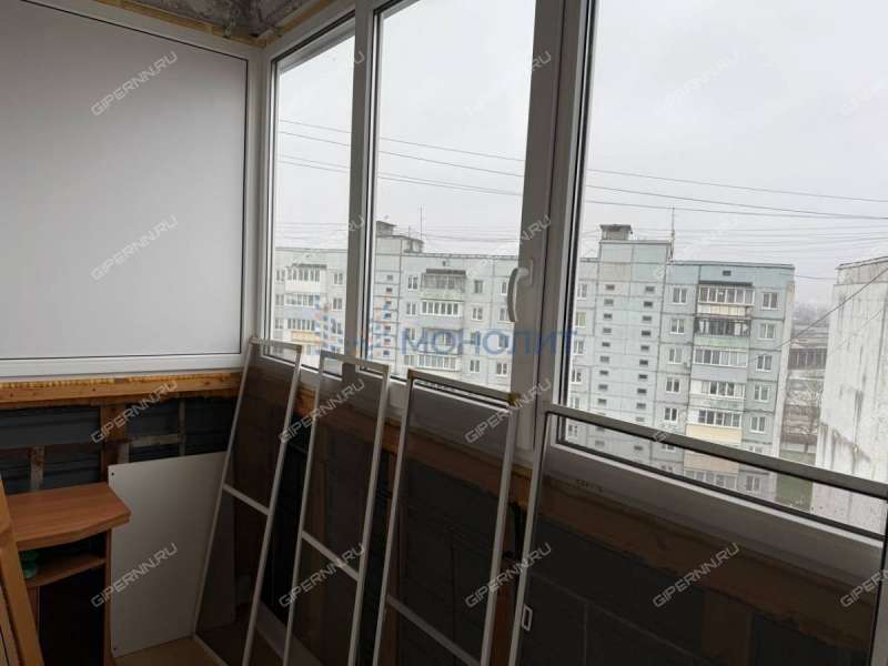 трёхкомнатная квартира на улице Федосеенко дом 88