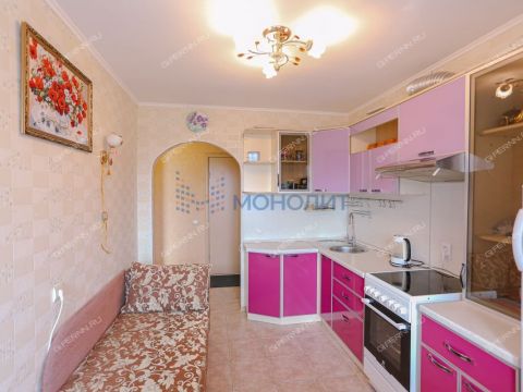 1-komnatnaya-ul-vyatskaya-d-7 фото