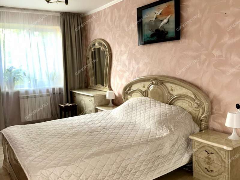 двухкомнатная квартира на Зелёной улице дом 2а город Кстово