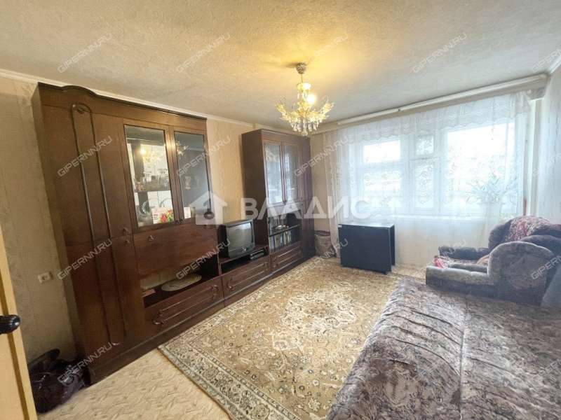 трёхкомнатная квартира на Заречной улице дом 3А