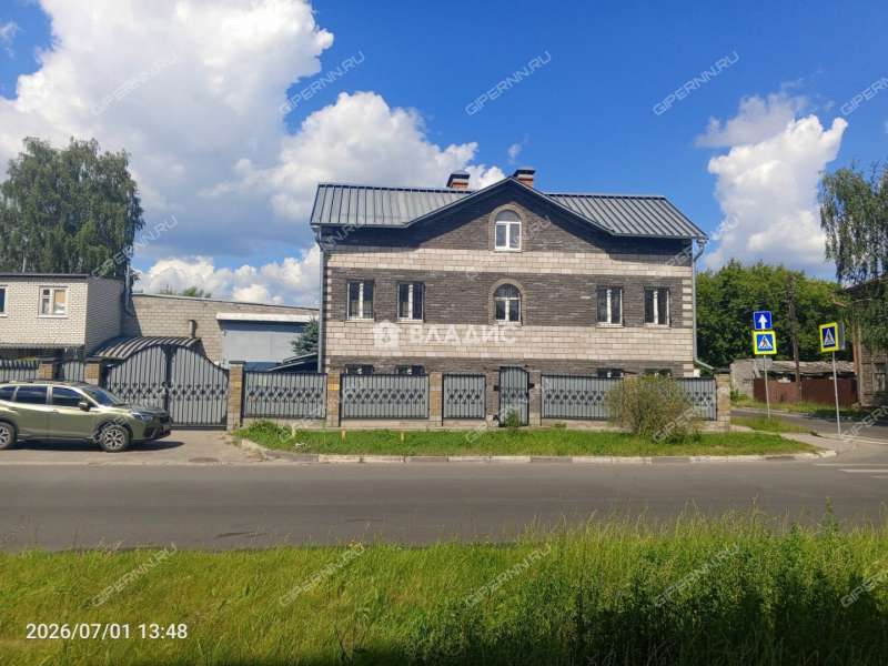 дом на Коммунистической улице